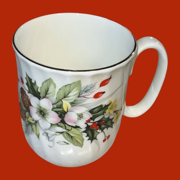 Vintage Duchess Winter 411 English Bone China Mug Christmas Holiday Pine Cones - Picture 1 of 4